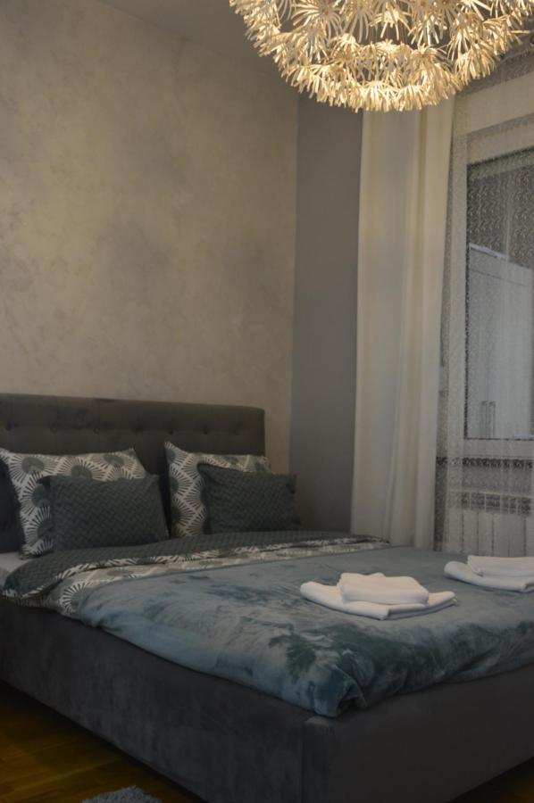 Апартаменты Teodora Lux Apartman Free Privat Parking Нови-Сад Экстерьер фото