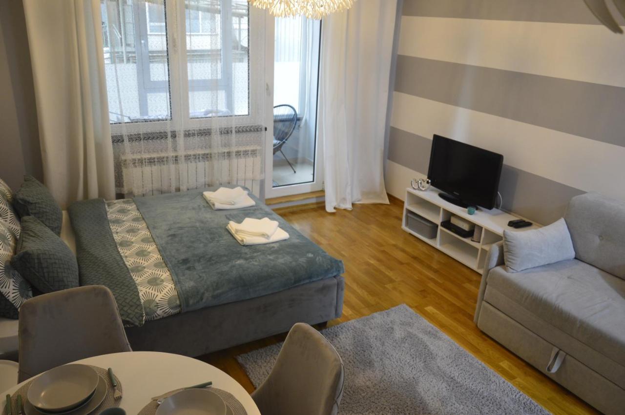 Апартаменты Teodora Lux Apartman Free Privat Parking Нови-Сад Экстерьер фото